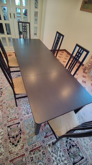 Стол раздвижной со стульями