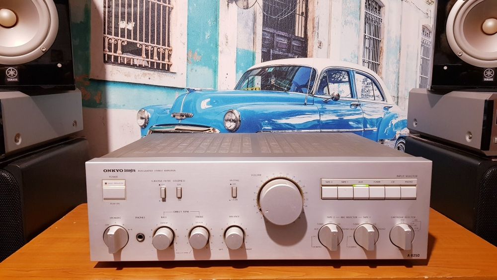 Amplificator - statie Onkyo Integra A 8250