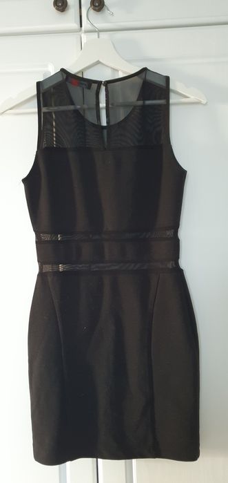 Дамска рокля с мрежести детайли