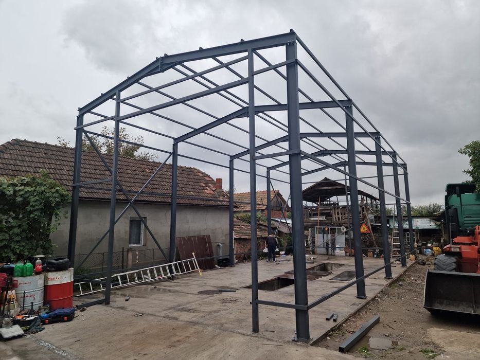 Vand hala metalica lucrăm fără avans Asiguram si montaj