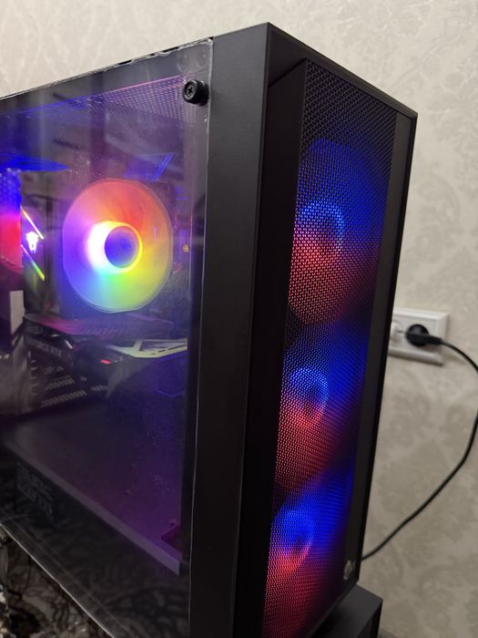 Игровой компьютер почти новый RTX5060 топ за эти деньги!