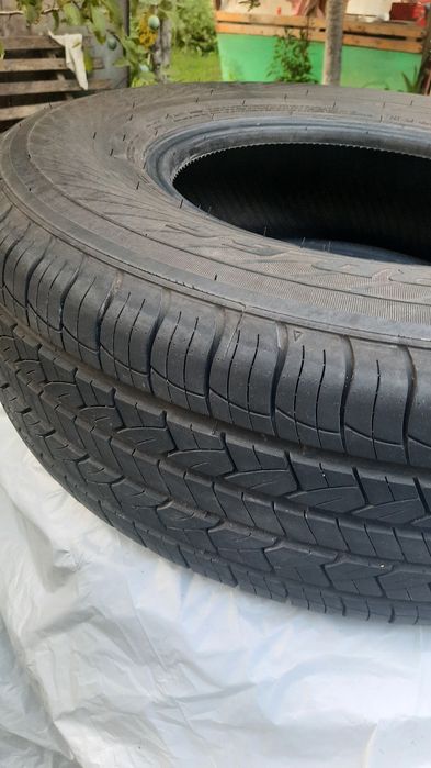 Шины  235/75 R15,4 шт.