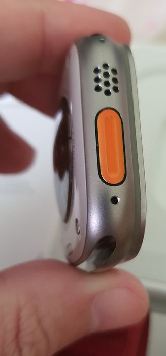 Apple Watch Ultra la cutie