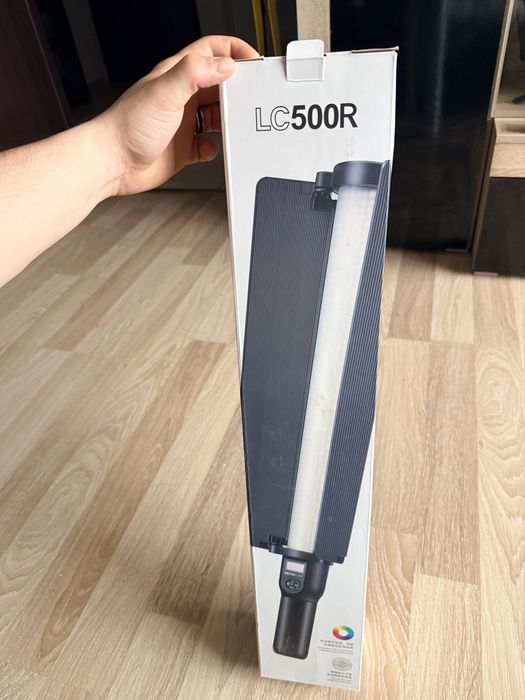 LC500R – Lampă LED RGB pentru fotografie