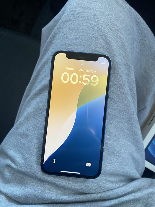 Продам айфон 12 мини