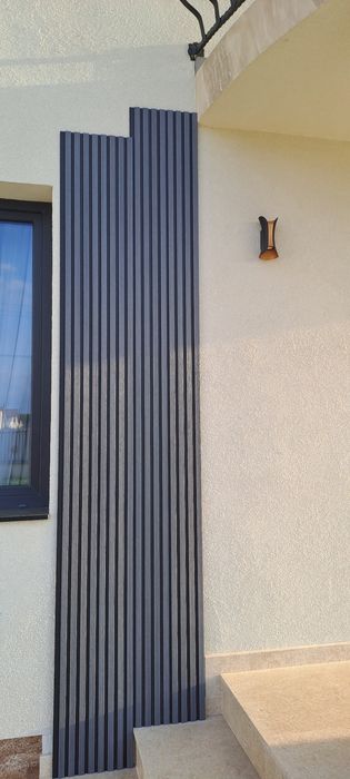 Riflaje de exterior fibra de lemn coextrudat
Îmbunătățește aspectul fațadei, terasei,gardului,stalpilor sau al balconului c