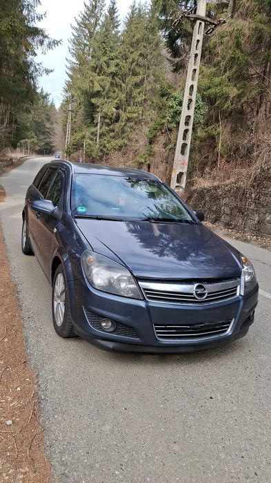 Vând Opel Astra H