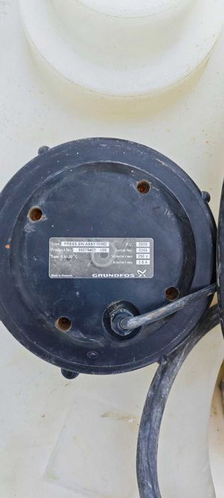 Продавам Помпа GRUNDFOS