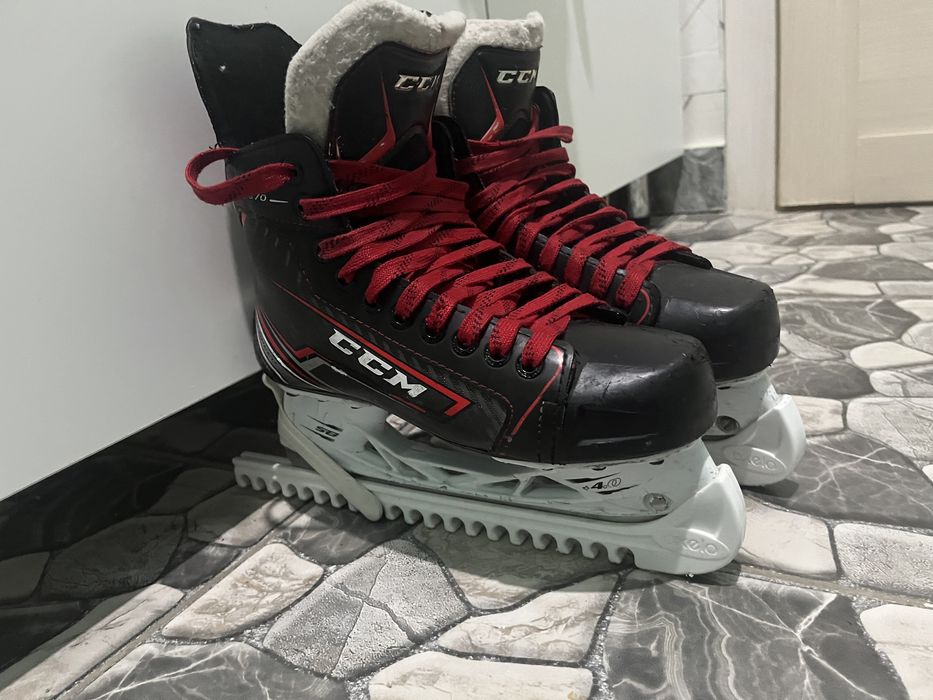 Коньки ccm FT 370