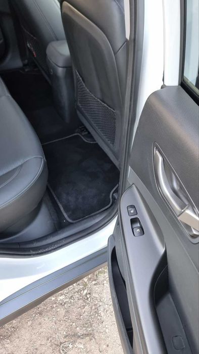 Hyundai Kona 64 kWh/Premium/2022/SOH 100%/KRELL