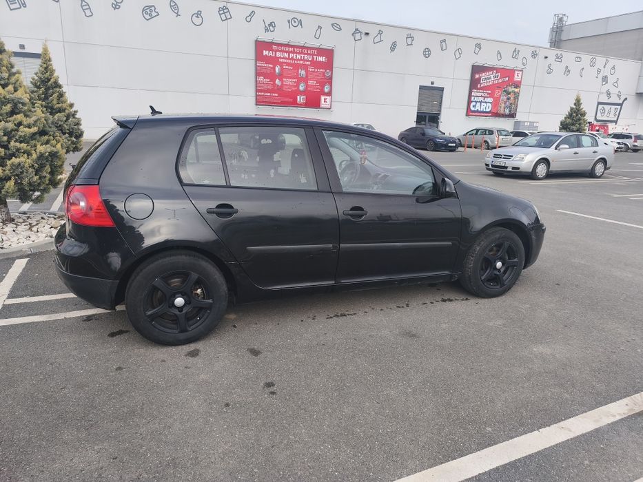 Volkswagen Golf 5 1,6 benzina