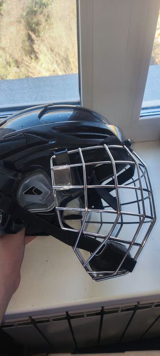 Шлем детский хокейный