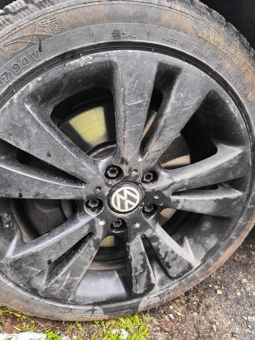 Зимни гуми с джанти 17/225/45