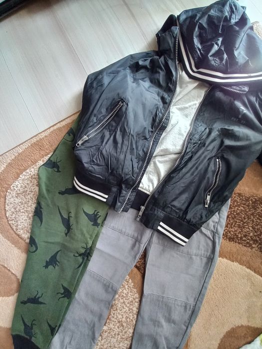 Детски комплект  h and m 6- 7 г 122/128см