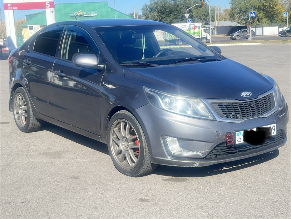 Продается киа рио 3 поколение