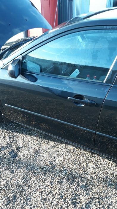 Usi fata stape. Stanga dreapta mazda 6