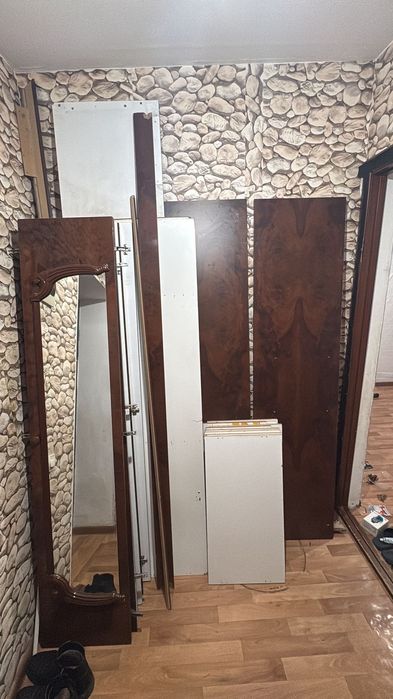 Шкаф усталган тегін беремін