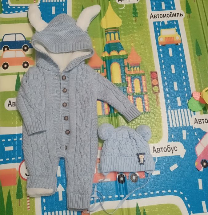 Комбинезон и шапка