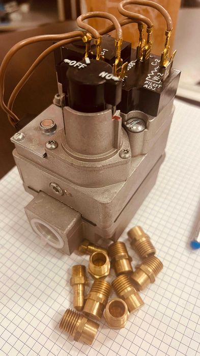 B12826-21 - Valvă de gaz pentru suflanta aer cald pe gaz HVAC Goodman