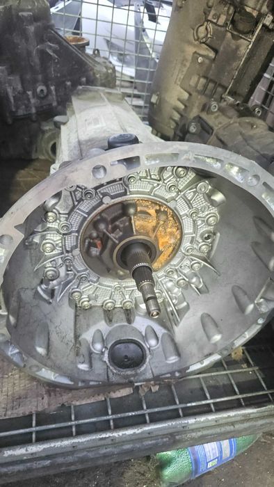 Pompa de ulei cutie de viteze Mercedes 7g tronic ML S W221 W164 CLS E