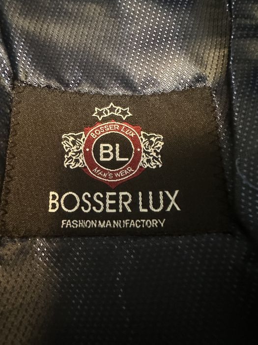 Костюм школьный.      .  .