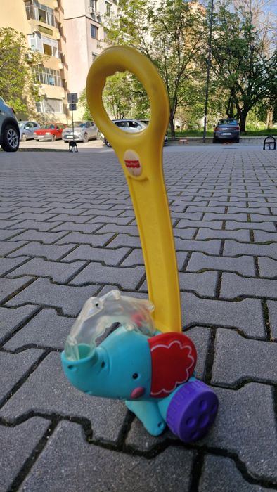 Играчка за бутане Fisher price