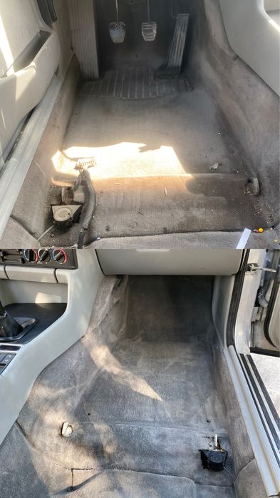 Химчистка авто от 25000