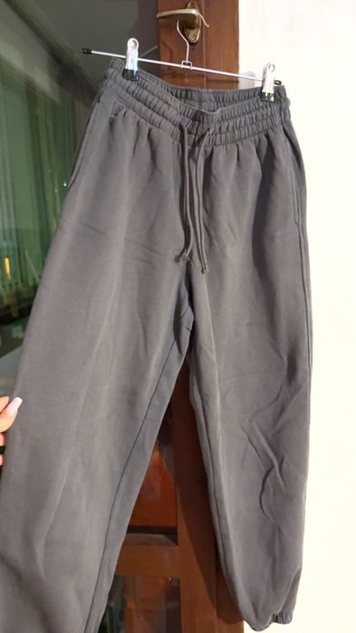 H&M сив анцуг, ХС