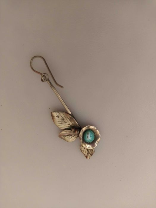 Обеци за уши и Пирсинг