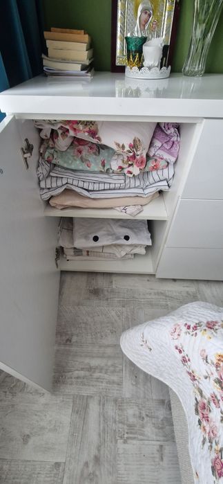 Comoda sertare din mdf.