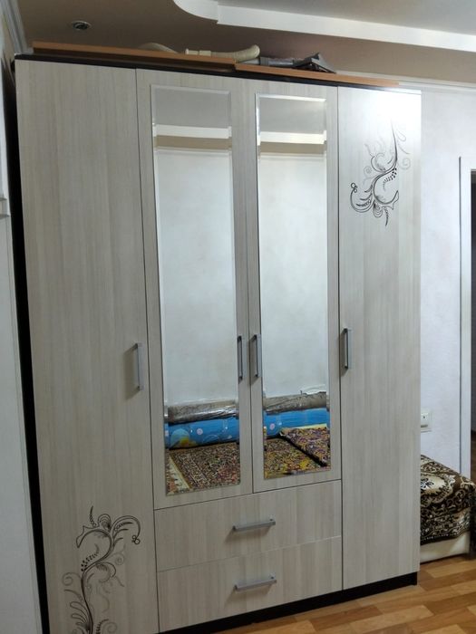 Шкаф в отличном состоянии