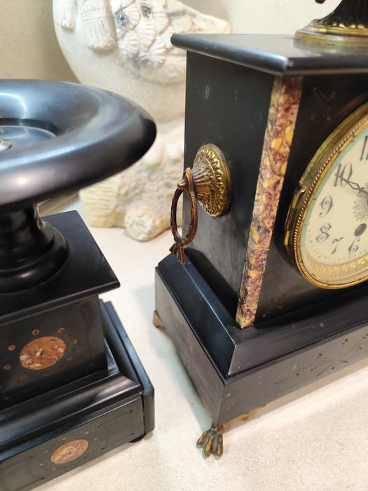 Каминен Френски часовник