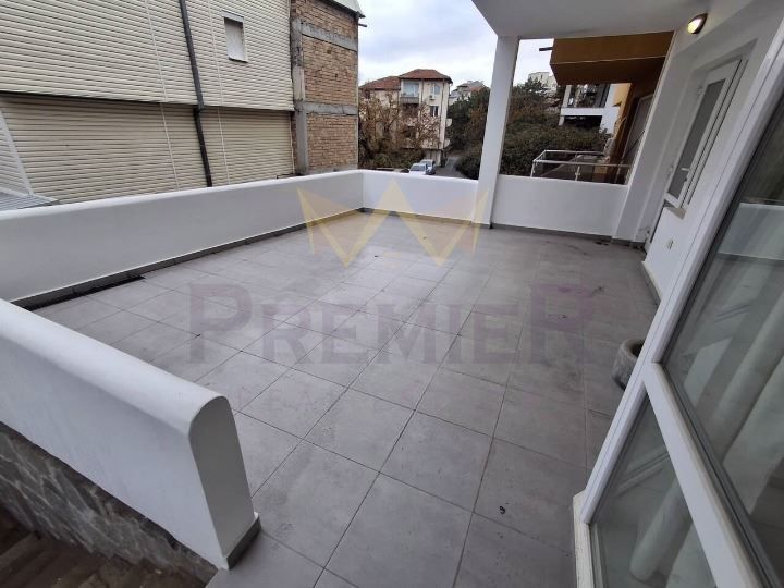 Продава се Тристаен апартамент в Свети Влас - 105 кв.м за 607 €/кв.м - Снимка #8