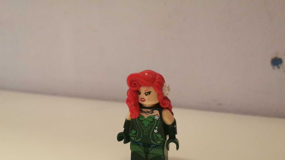 Figurina Lego Batman - Poison Ivy (foarte rară)