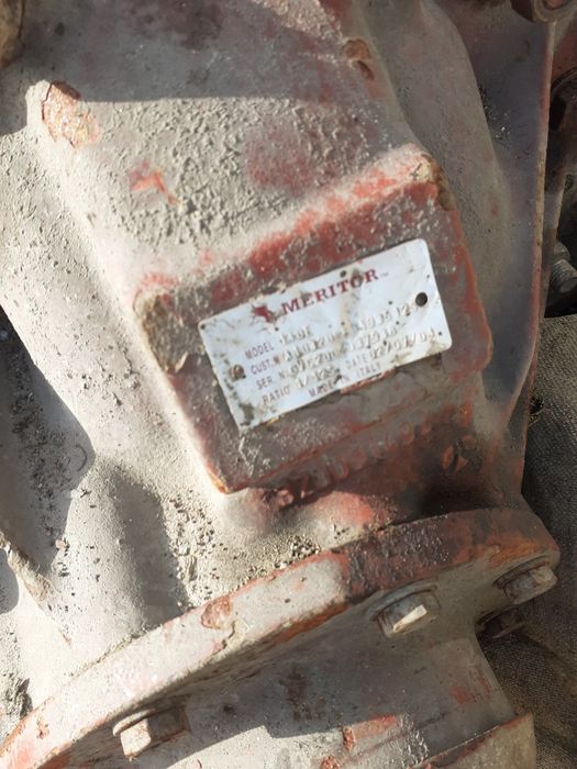 Продавам заден мост за Ивеко карго