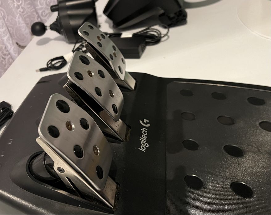 Volan Logitech g29