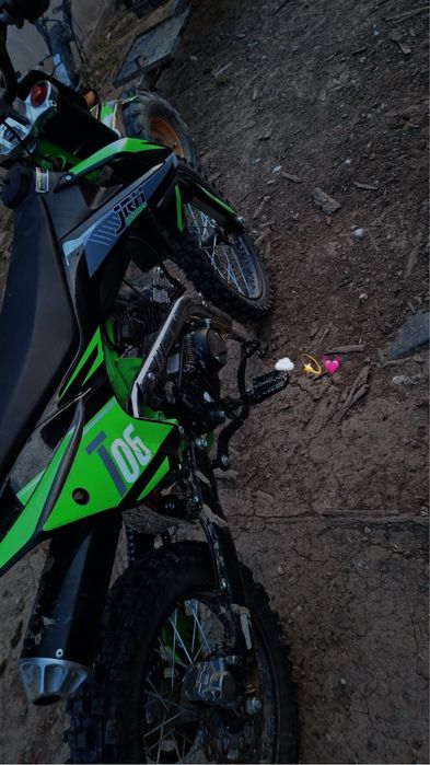 De vanzare cross 125cc