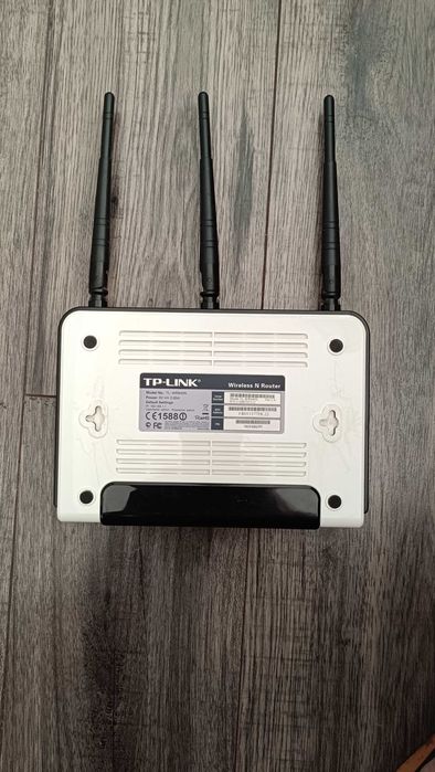 Vând router TP Link, ca nou.