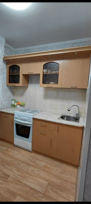 Кухонный гарнитур с плитой