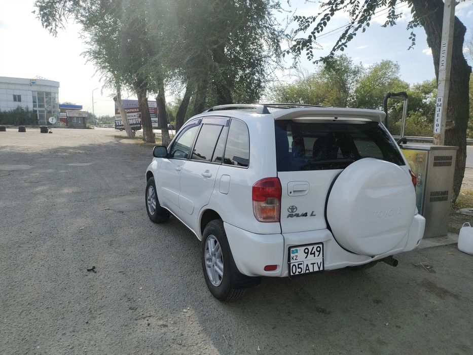 Тойота Рав4 продам