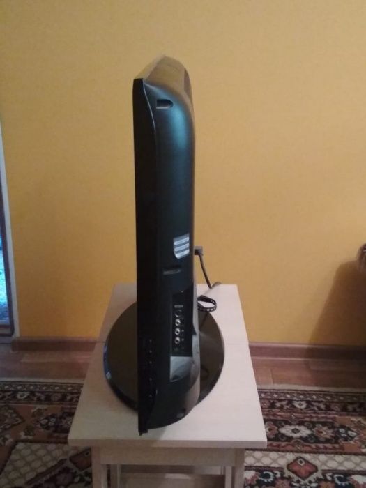 Продам тв Samsung