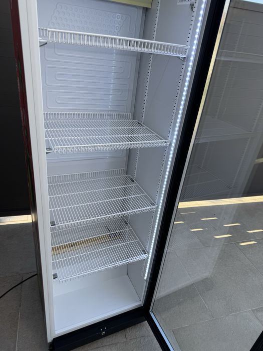 Vitrina frigorifica / frigider bauturi LED ECO afisaj digital