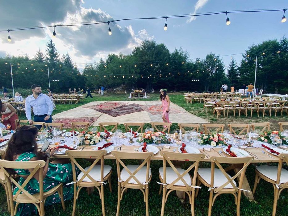 Килими за сватби и други събития под наем