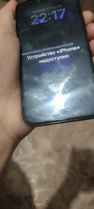 Продам Iphone  X 10