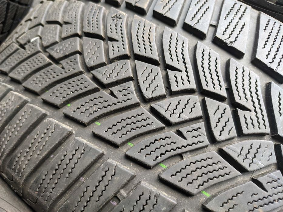 4бр Зимни гуми 225 45 18 - Goodyear - DOT 2022
