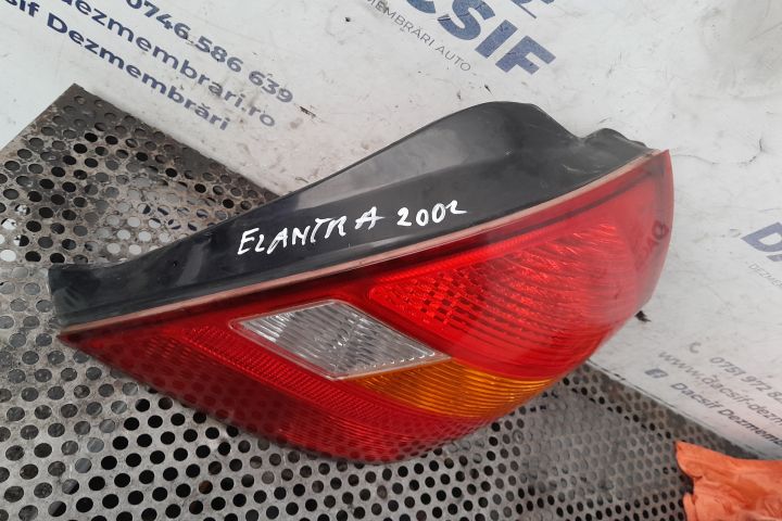 Lampa stop dreapta pe aripa Hyundai Elantra XD