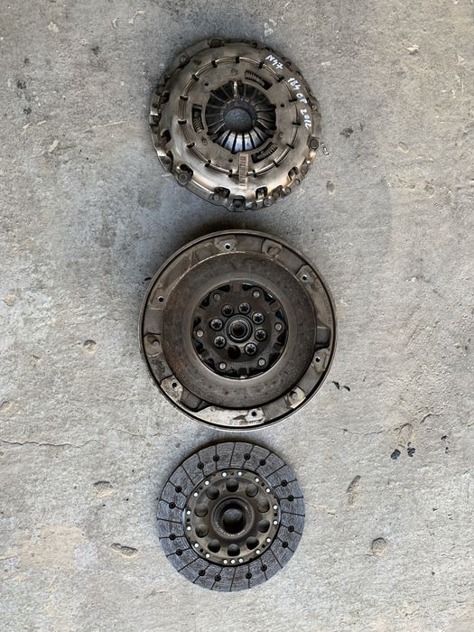 Kit ambreiaj bmw f10/11 n47d20c 184cp