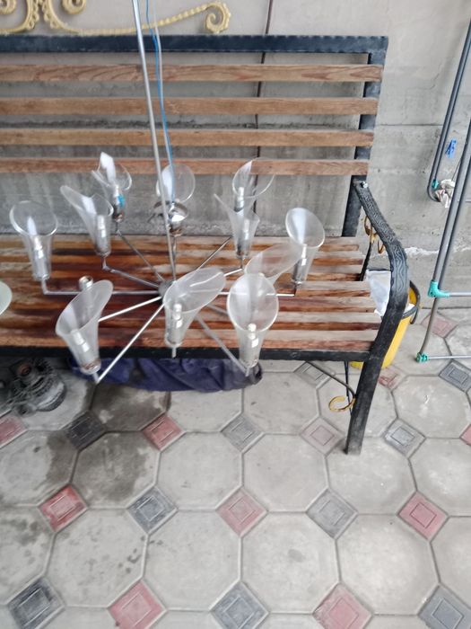 Продам люстру хорошую