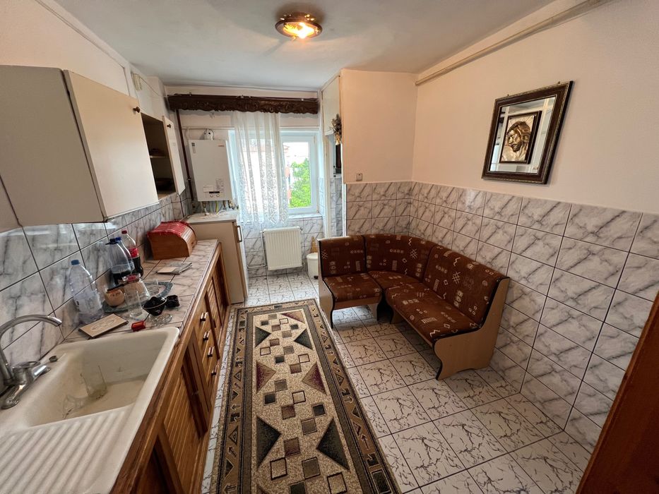 Apartament Spatios, Decomandat 58mp utili, aproape de Mall, Catedrala