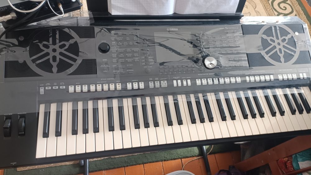 Синтезатор psr s950 сатылады